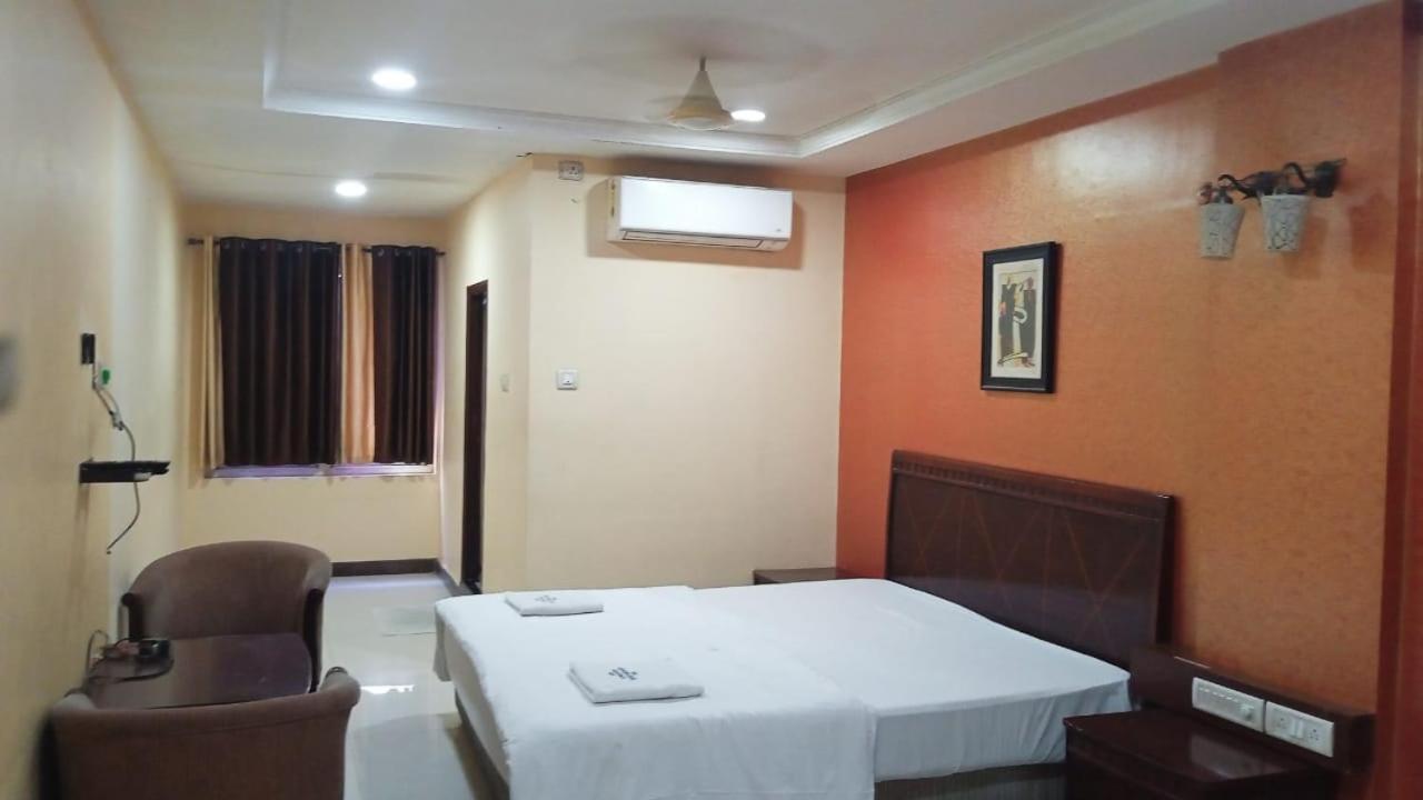 Sriannamalaiyar Residency Otel Vellore Dış mekan fotoğraf