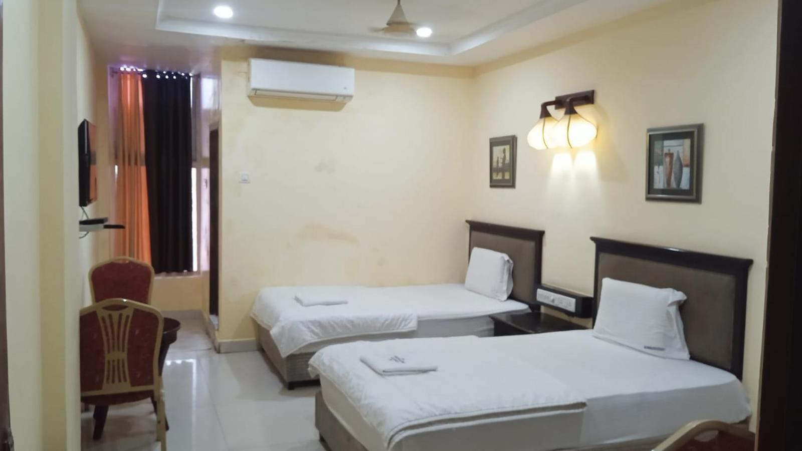 Sriannamalaiyar Residency Otel Vellore Dış mekan fotoğraf