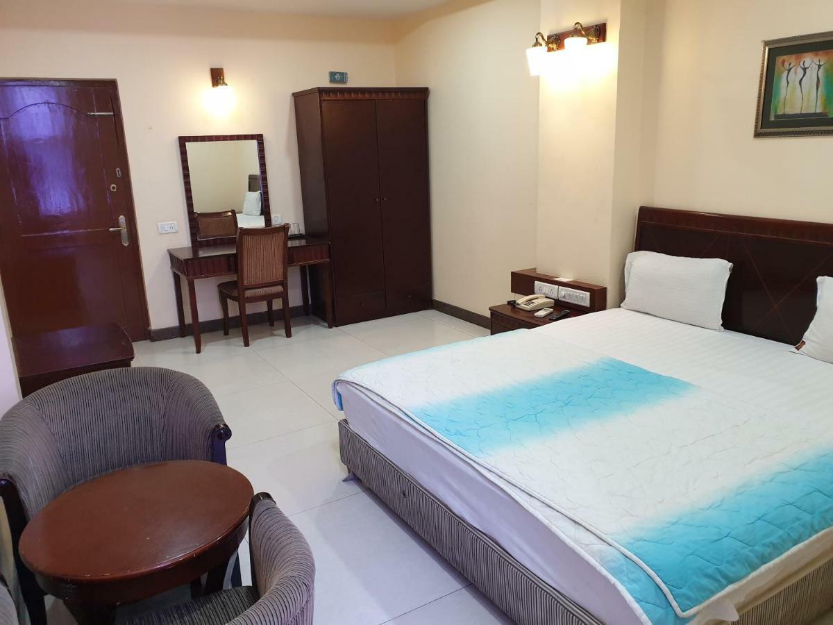 Sriannamalaiyar Residency Otel Vellore Dış mekan fotoğraf
